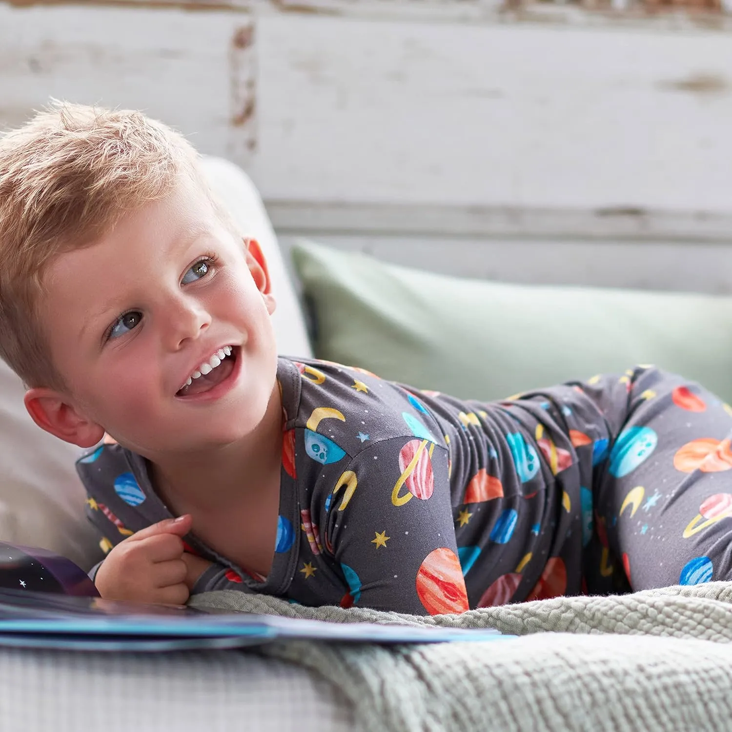 Gerber Unisex Baby Toddler Buttery Soft 2-Piece Snug Fit Pajamas with Viscose Made from Eucalyptus